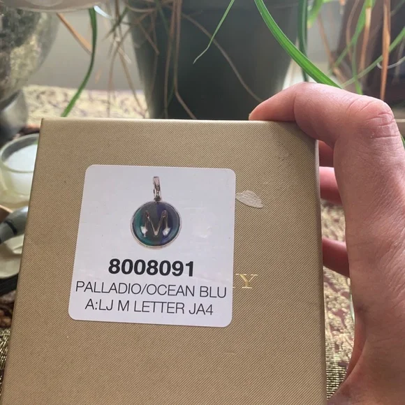 🔥SALE🔥Authentic BURBERRY Silver M crystal ball KEY/Charm/pendant - Picture 10 of 13